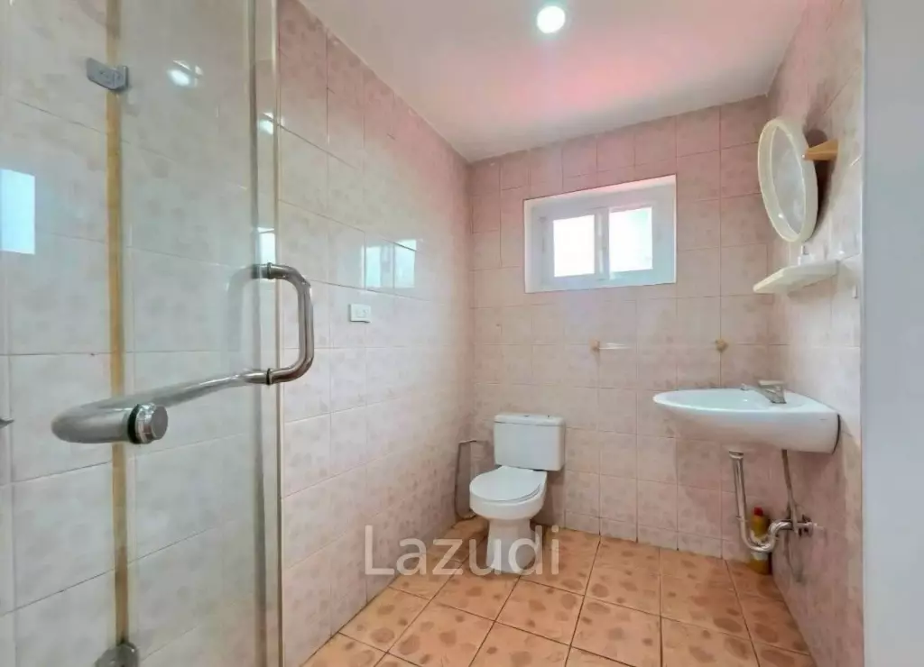 3 Beds 3 Baths 400 SQ.M.  House  in Central Pattaya