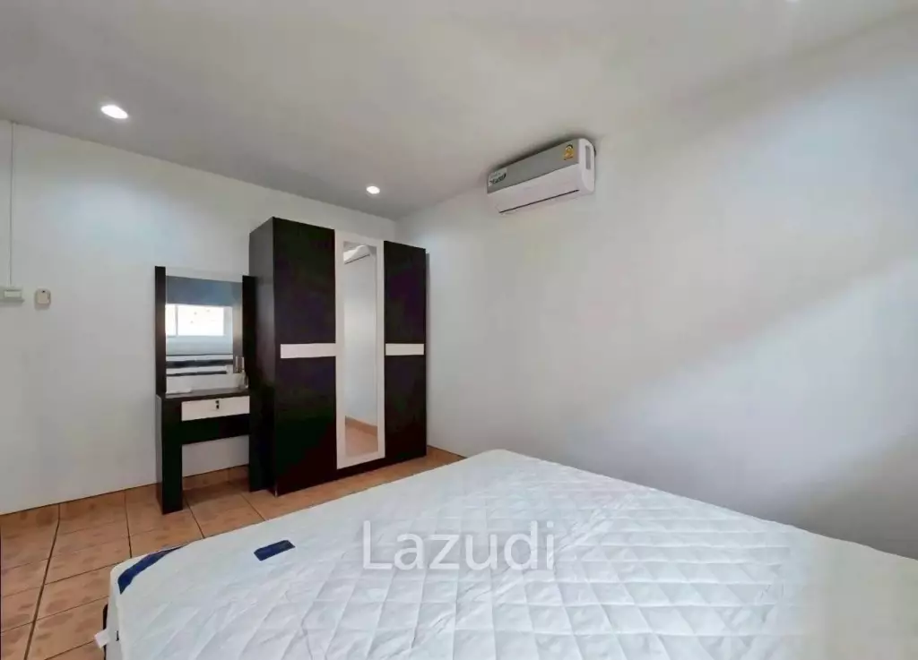 3 Beds 3 Baths 400 SQ.M.  House  in Central Pattaya