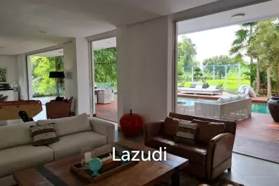 Spacious 4 Bedroom Villa in Kerobokan with Stunning Rice Field Views