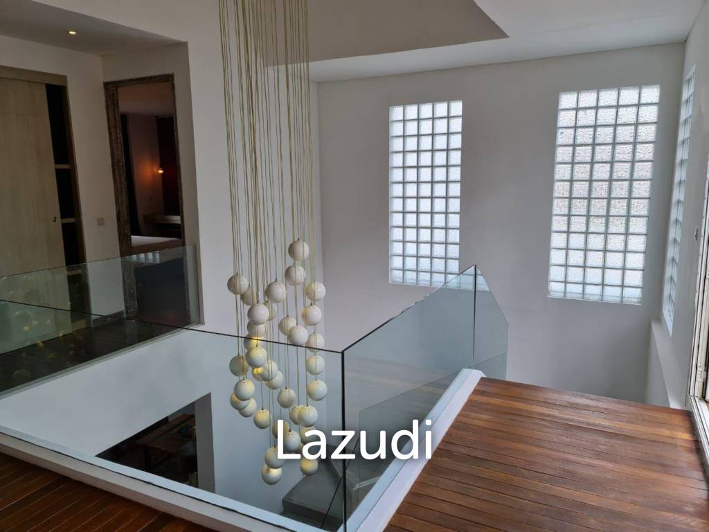 Spacious 4 Bedroom Villa in Kerobokan with Stunning Rice Field Views