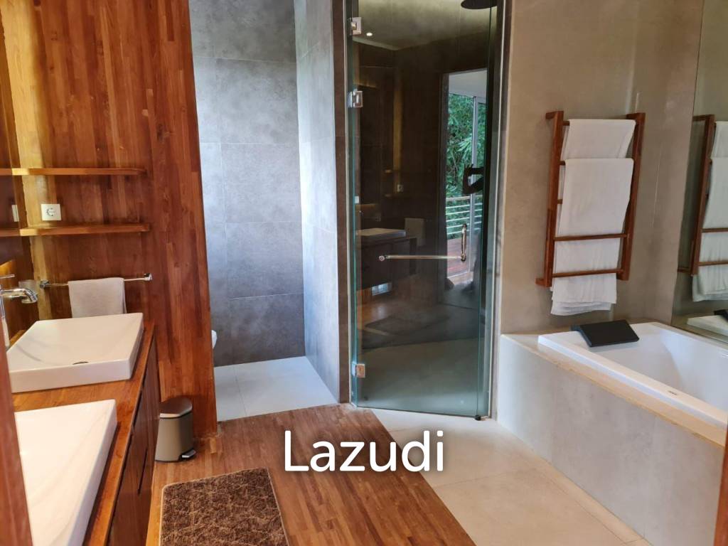 Spacious 4 Bedroom Villa in Kerobokan with Stunning Rice Field Views