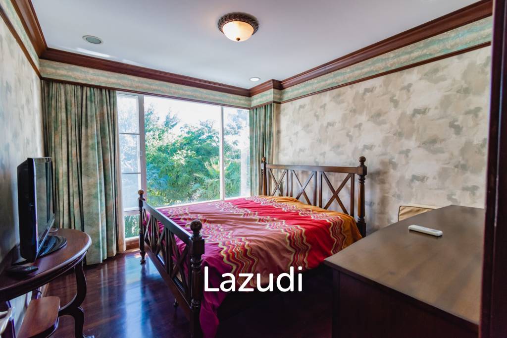 ฺBAAN SAN PLOEN : Elegant 3 Bed Beachfront condo