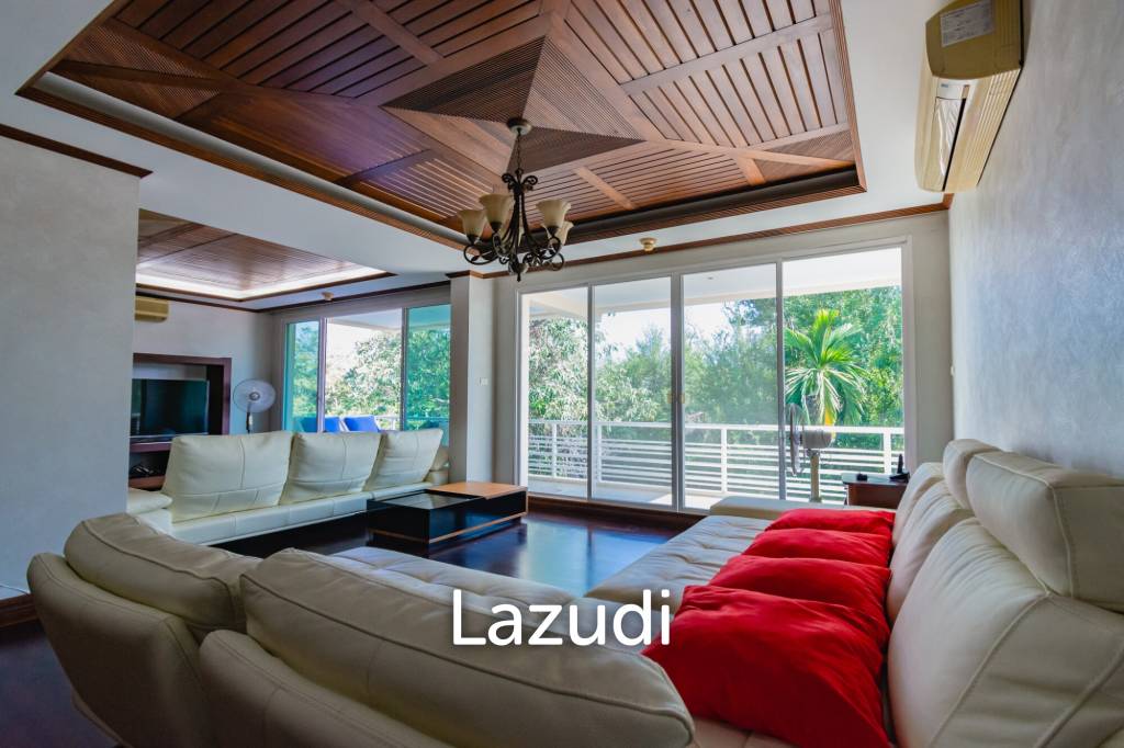 ฺBAAN SAN PLOEN : Elegant 3 Bed Beachfront condo