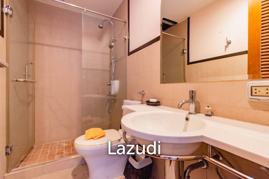 BOATHOUSE : 2 Bed condo near the beach