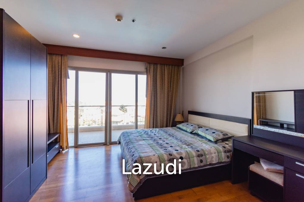 BOATHOUSE : 2 Bed condo near the beach