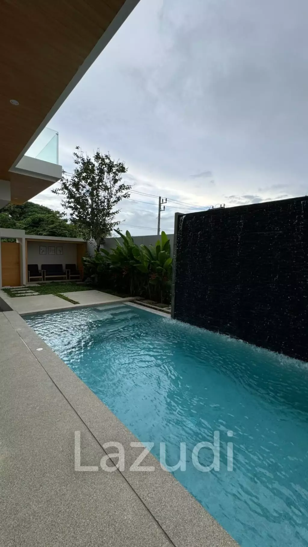 Luxurious Modern Villa with Stunning Features in Rawai Phuket