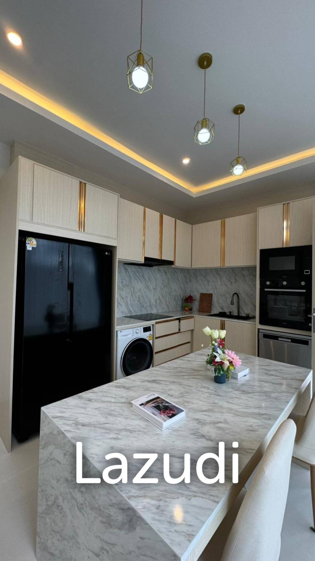 Luxurious Modern Villa with Stunning Features in Rawai Phuket