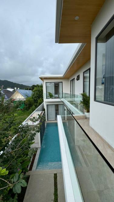 Luxurious Modern Villa with Stunning Features in Rawai Phuket