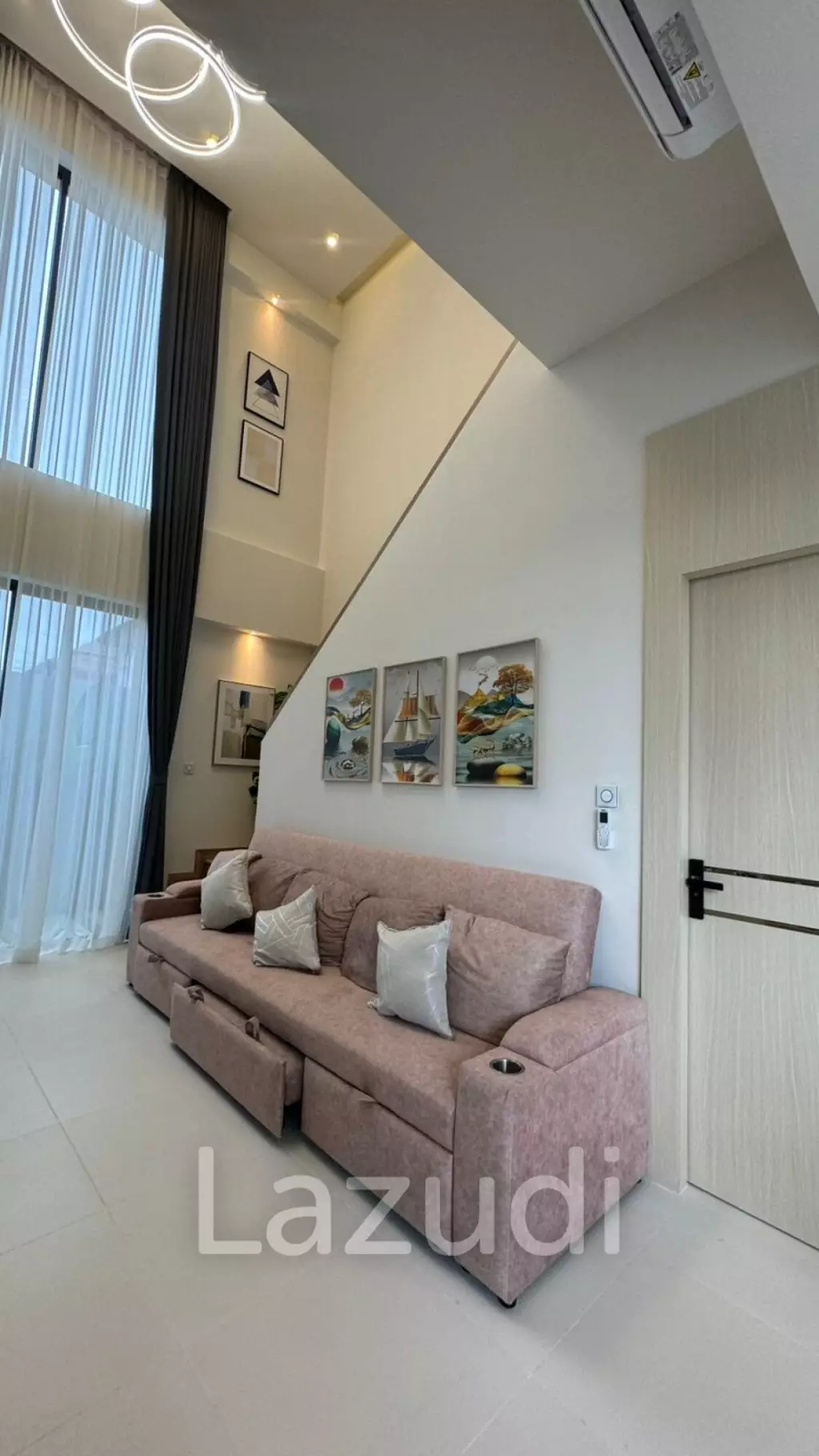 Luxurious Modern Villa with Stunning Features in Rawai Phuket