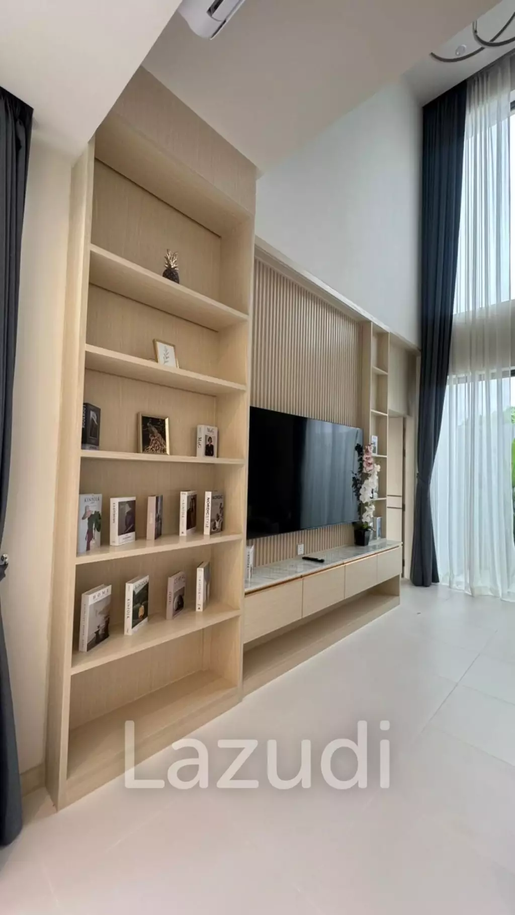 Luxurious Modern Villa with Stunning Features in Rawai Phuket