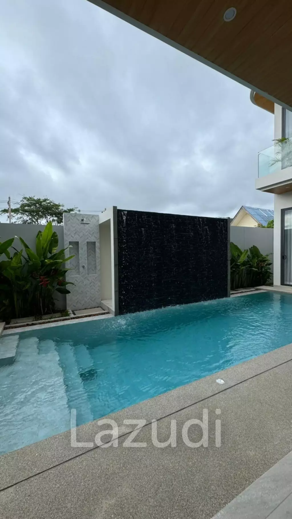 Luxurious Modern Villa with Stunning Features in Rawai Phuket