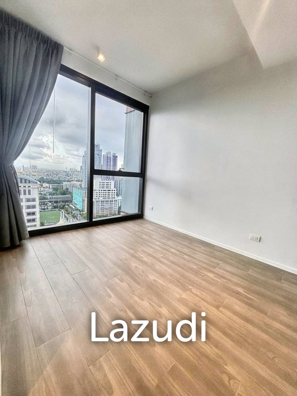1 Bedroom 1 Bathroom 45 SQ.M The Lofts Silom