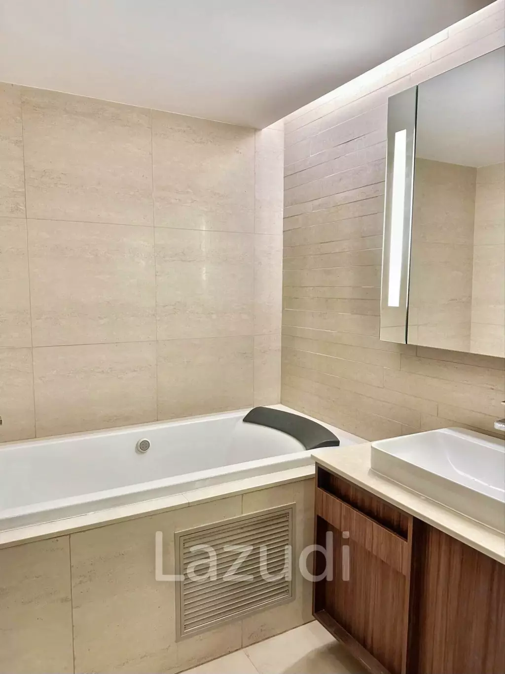 2 Bed 2 Bath 90 SQ.M The Hudson Sathorn 7