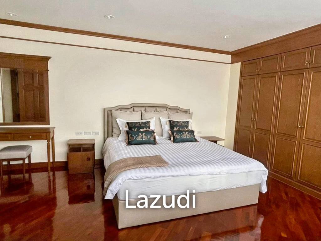 3 Bedroom 4 Bathroom 320 SQ.M at Ruamsuk