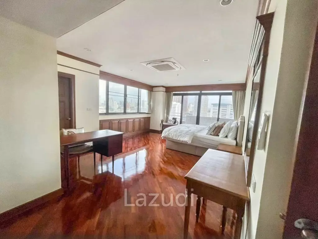 3 Bedroom 4 Bathroom 320 SQ.M at Ruamsuk