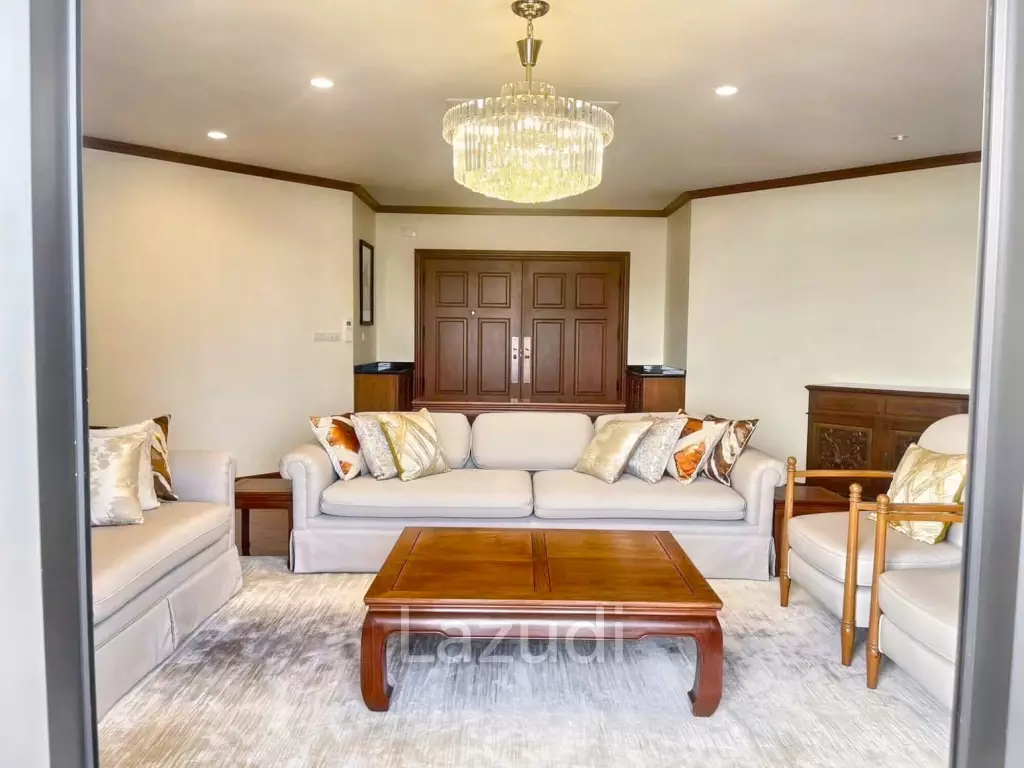 3 Bedroom 4 Bathroom 320 SQ.M at Ruamsuk