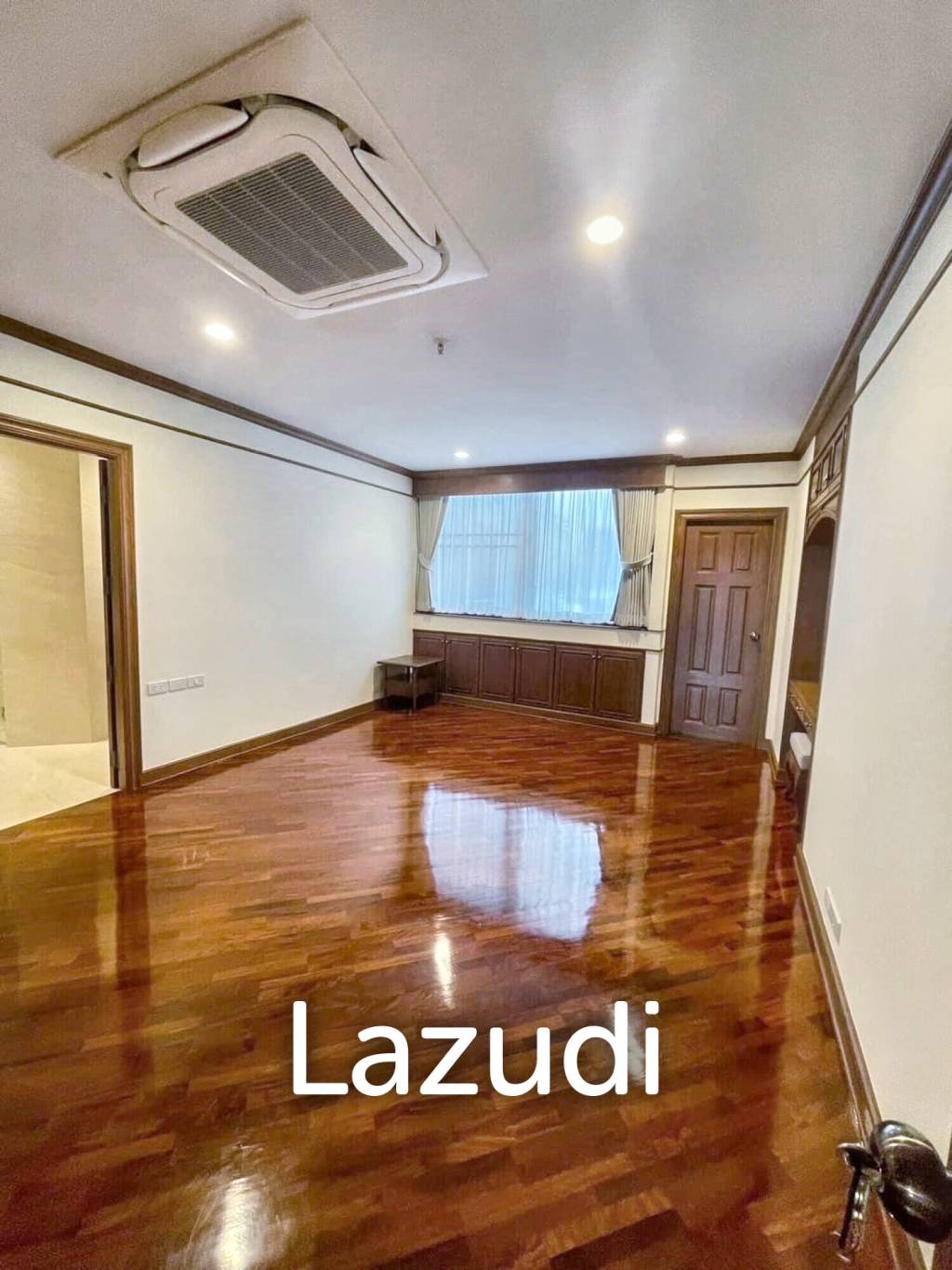 3 Bedroom 4 Bathroom 320 SQ.M at Ruamsuk