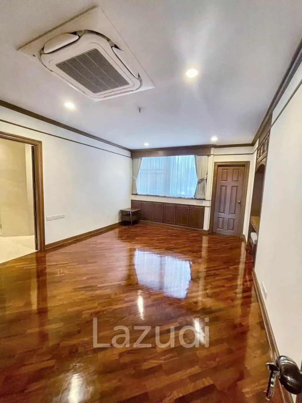 3 Bedroom 4 Bathroom 320 SQ.M at Ruamsuk