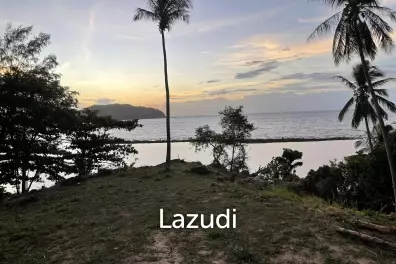 Unique and Rare Beachfront Land with Private Cove in Chaloklum, Koh Phangan