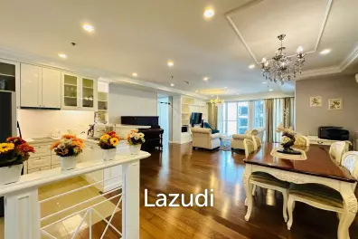3 Beds 2 Baths 152 SQ.M 15 Sukhumvit Residence