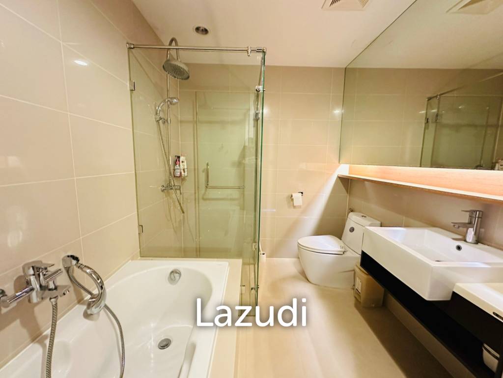 3 Beds 2 Baths 152 SQ.M 15 Sukhumvit Residence