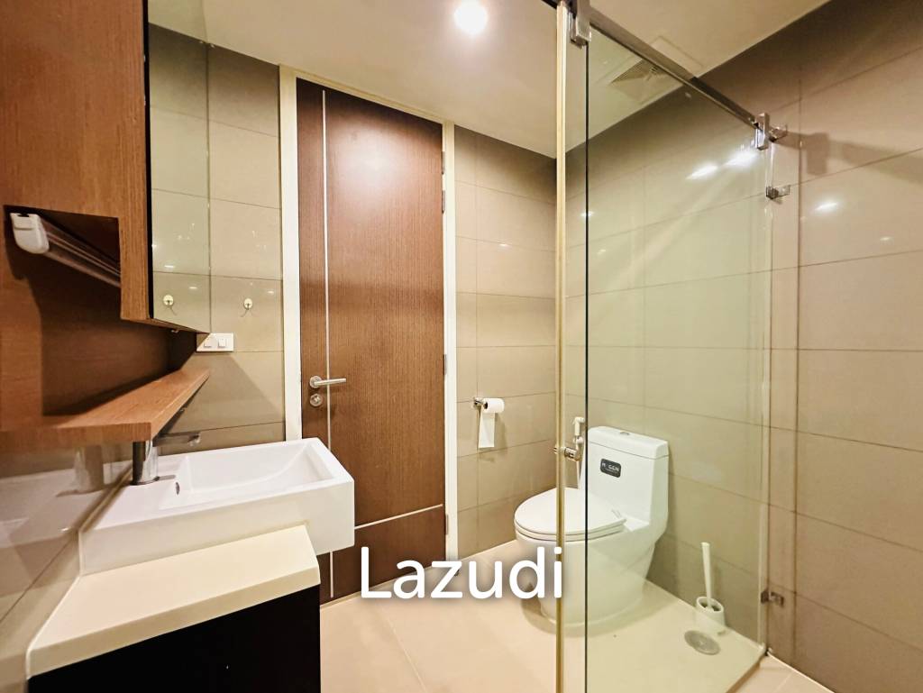 3 Beds 2 Baths 152 SQ.M 15 Sukhumvit Residence