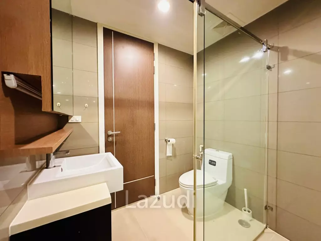 3 Beds 2 Baths 152 SQ.M 15 Sukhumvit Residence