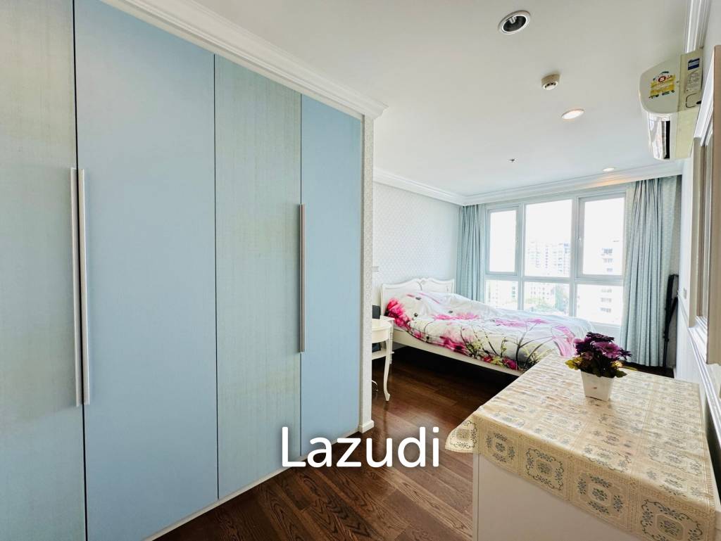 3 Beds 2 Baths 152 SQ.M 15 Sukhumvit Residence