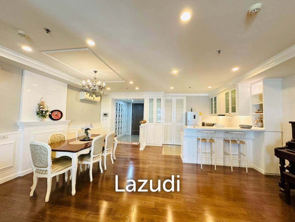 3 Beds 2 Baths 152 SQ.M 15 Sukhumvit Residence