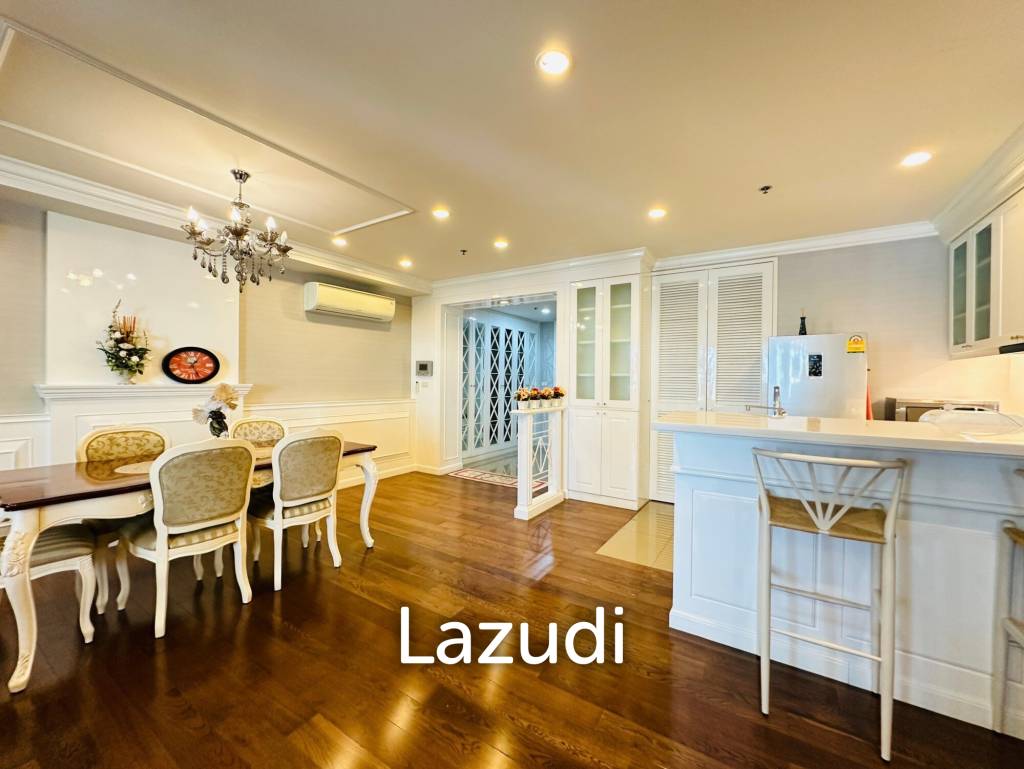 3 Beds 2 Baths 152 SQ.M 15 Sukhumvit Residence
