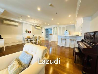 3 Beds 2 Baths 152 SQ.M 15 Sukhumvit Residence