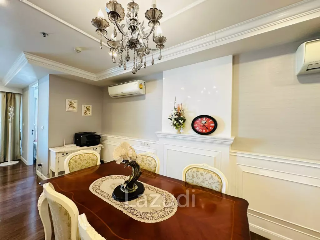 3 Beds 2 Baths 152 SQ.M 15 Sukhumvit Residence