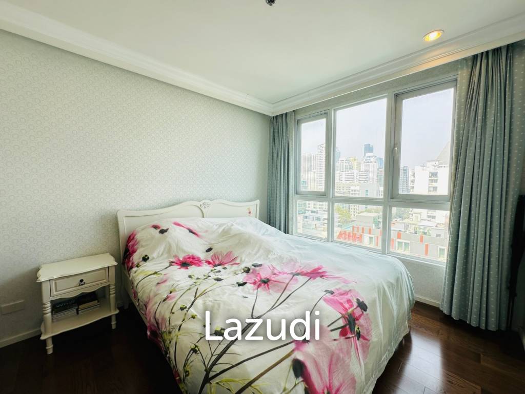 3 Beds 2 Baths 152 SQ.M 15 Sukhumvit Residence