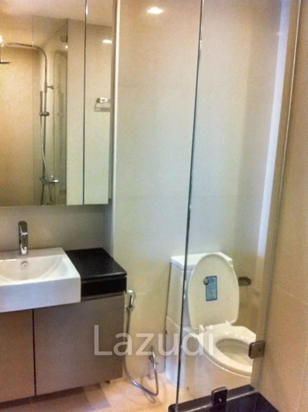 1 Bedroom 1 Bathroom 64 SQ.M O2 Hip