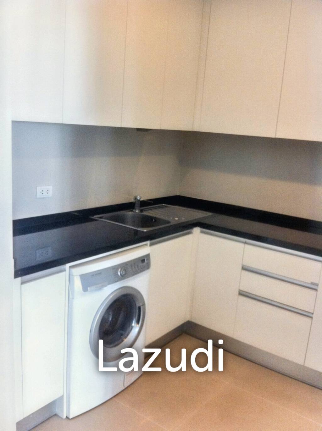 1 Bedroom 1 Bathroom 64 SQ.M O2 Hip