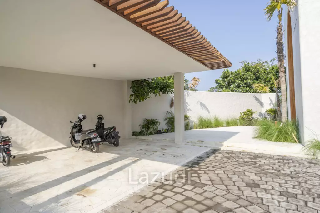 Brand New 4 Bedroom Smart Villa in Exclusive Complex – Prime Investment Opportunity in Berawa Area