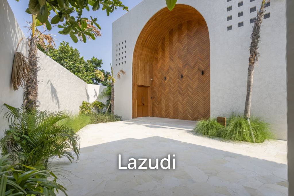 Brand New 4 Bedroom Smart Villa in Exclusive Complex – Prime Investment Opportunity in Berawa Area