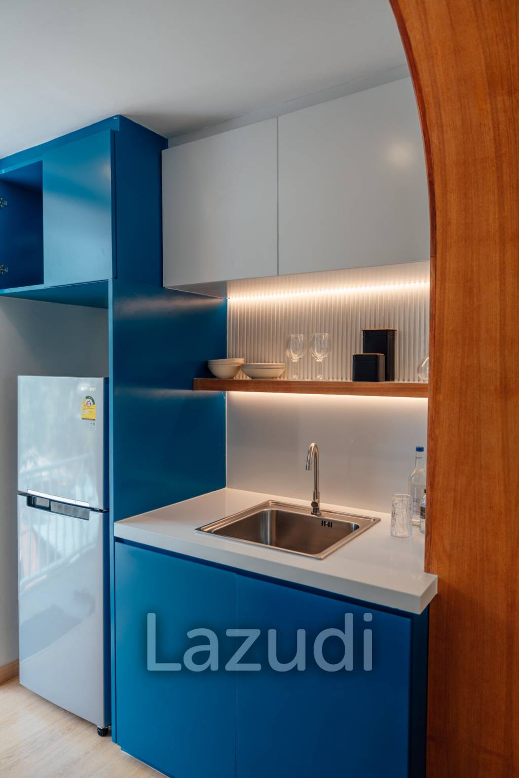1-Bed 38 SqM. Luxury Condominium at Above Element