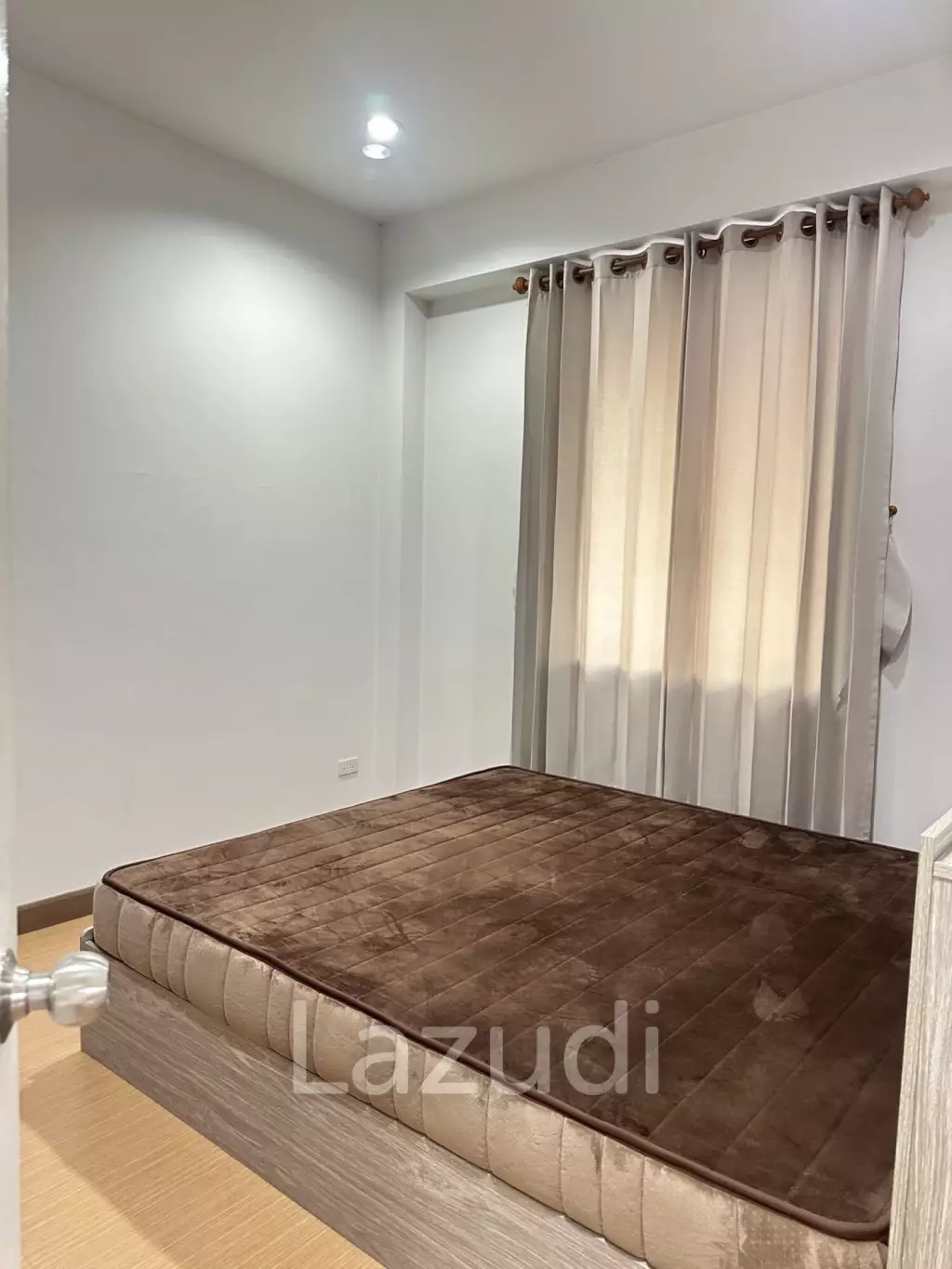 บ้านให้เช่า 3 ห้องนอนพร้อมสนามหญ้าใน ต.ท่าสาย