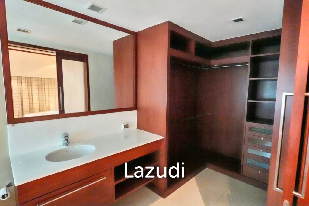3 Bed 5 Bath 385 SQ.M Le Raffine Jambunuda Sukhumvit 31