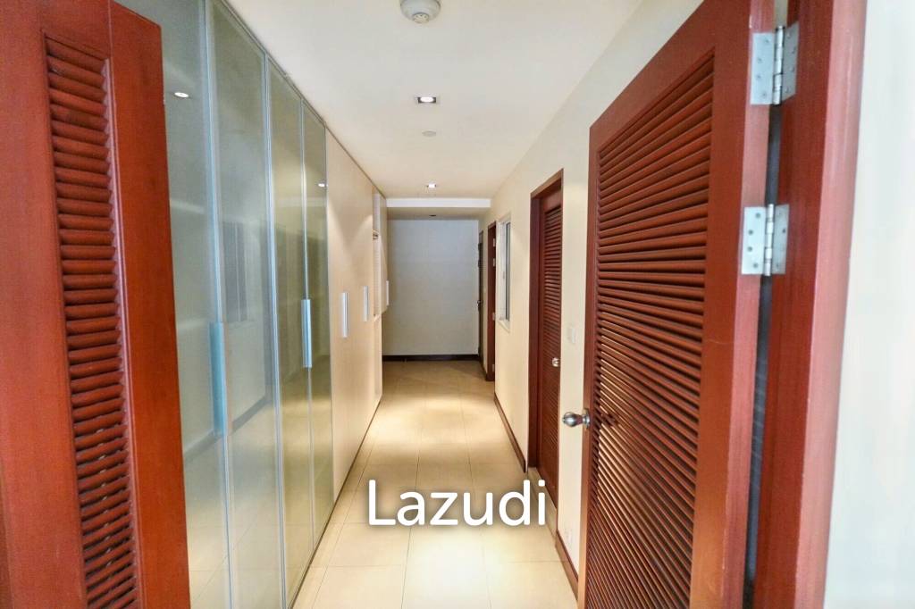 3 Bed 5 Bath 385 SQ.M Le Raffine Jambunuda Sukhumvit 31