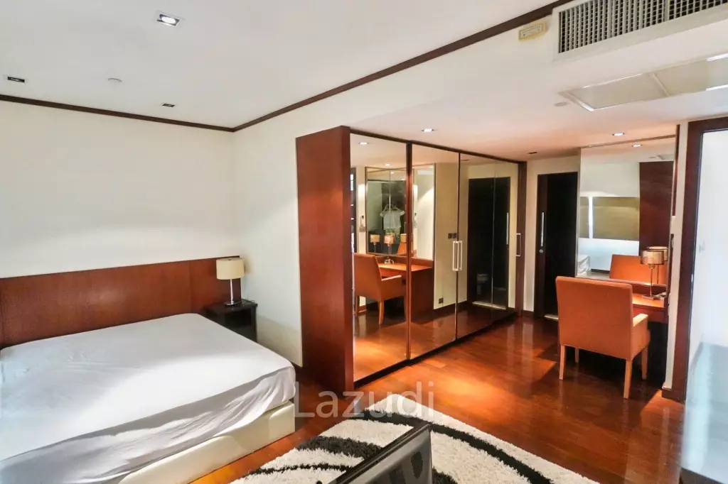 3 Bed 5 Bath 385 SQ.M Le Raffine Jambunuda Sukhumvit 31