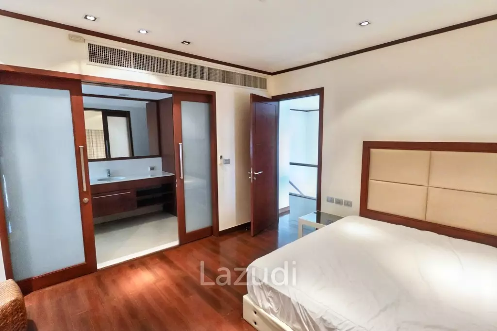3 Bed 5 Bath 385 SQ.M Le Raffine Jambunuda Sukhumvit 31