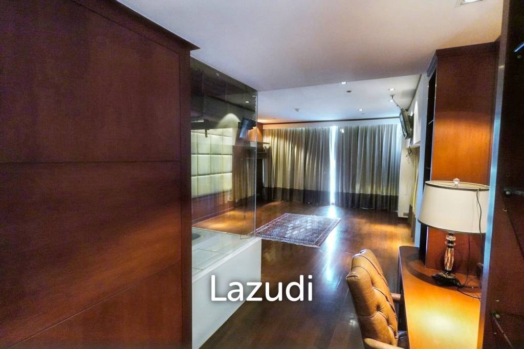 3 Bed 5 Bath 385 SQ.M Le Raffine Jambunuda Sukhumvit 31