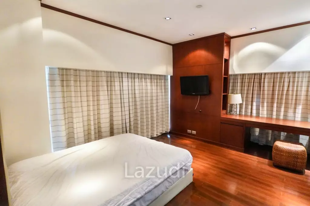 3 Bed 5 Bath 385 SQ.M Le Raffine Jambunuda Sukhumvit 31