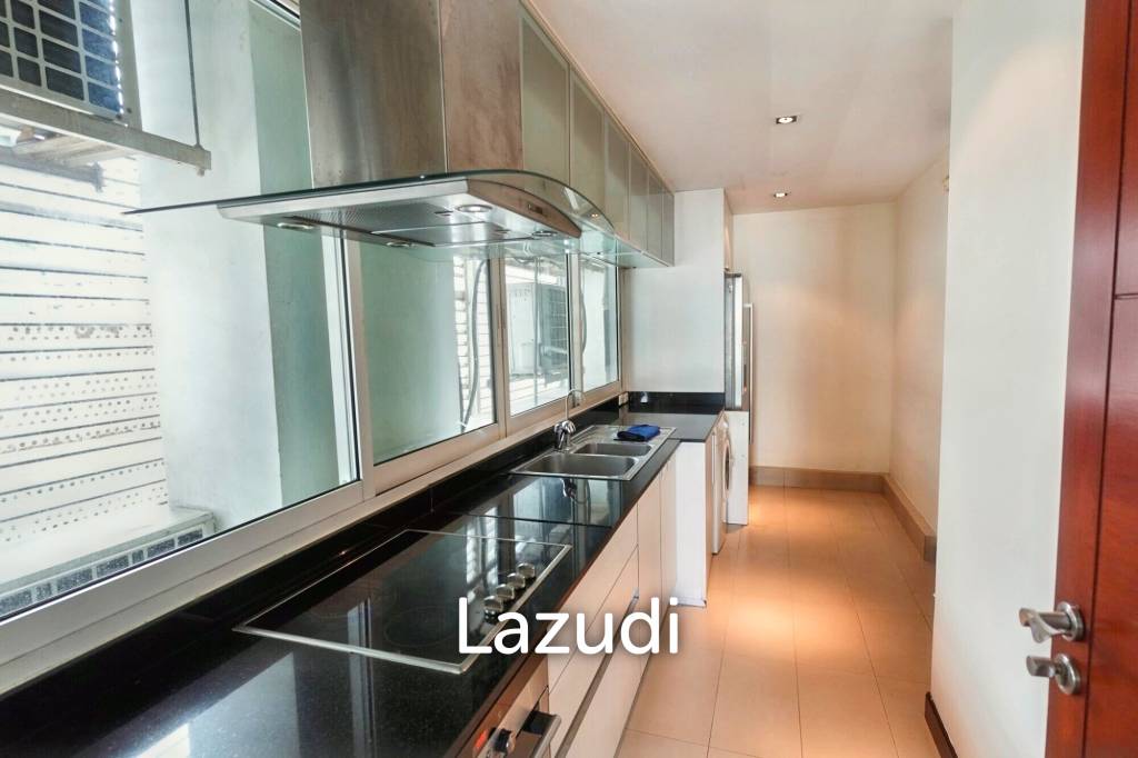 3 Bed 5 Bath 385 SQ.M Le Raffine Jambunuda Sukhumvit 31
