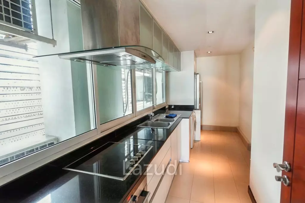 3 Bed 5 Bath 385 SQ.M Le Raffine Jambunuda Sukhumvit 31