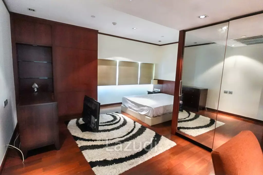 3 Bed 5 Bath 385 SQ.M Le Raffine Jambunuda Sukhumvit 31