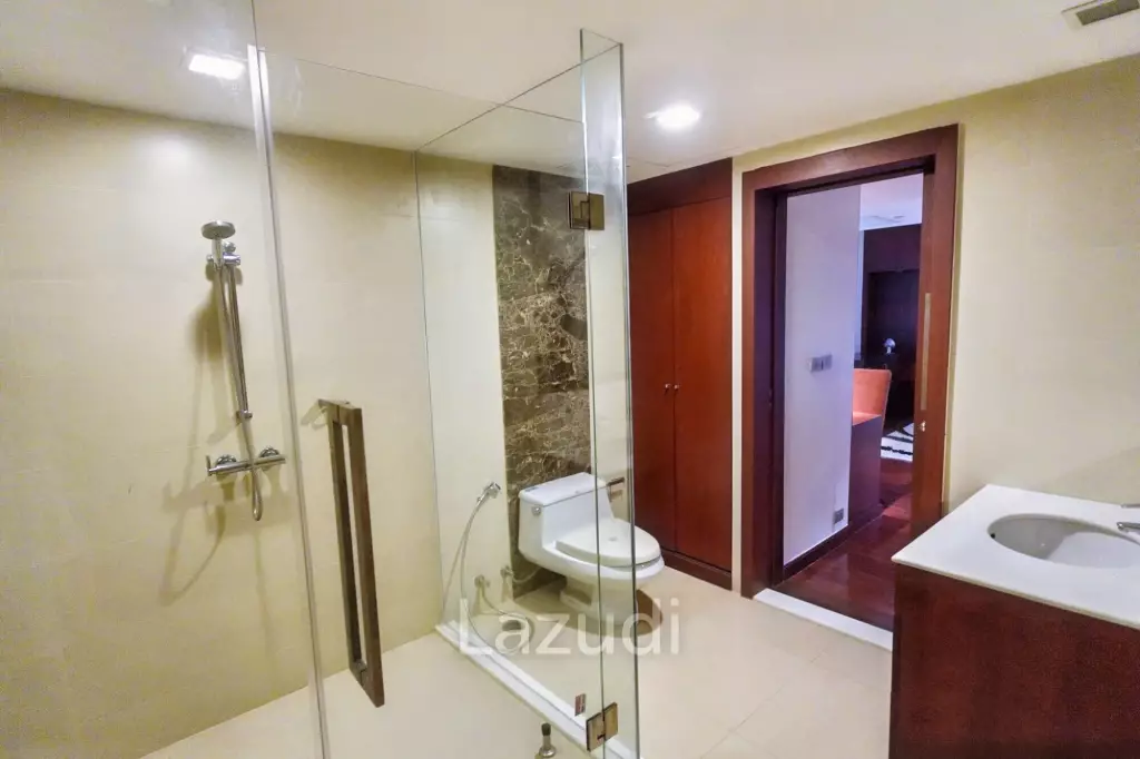 3 Bed 5 Bath 385 SQ.M Le Raffine Jambunuda Sukhumvit 31
