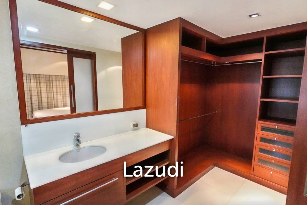 3 Bed 5 Bath 385 SQ.M Le Raffine Jambunuda Sukhumvit 31